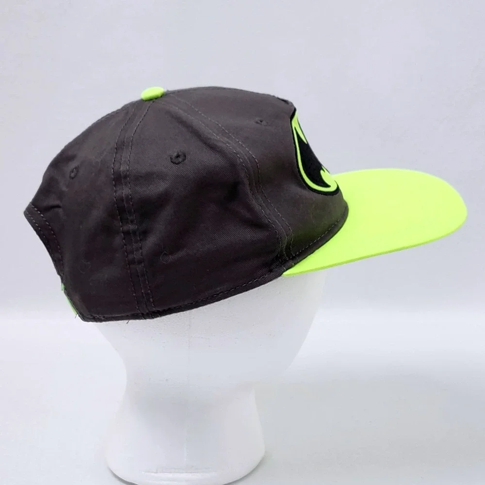 Batman Snapback Hat Youth OSFM Gray Neon Green Cap DC Comics‎ Superhero Movie